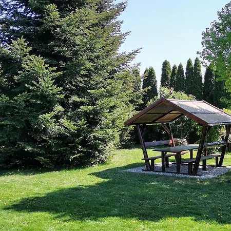 Gemuetliche Fuer 3 Personen By Interhome Apartmán